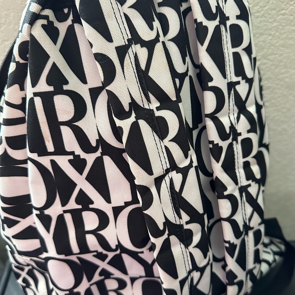 Roxy back pack - Picture 3 of 3